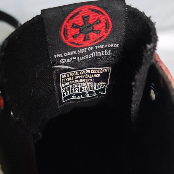 Star Wars Darth Vader Sketchers - Picture 4 of 4